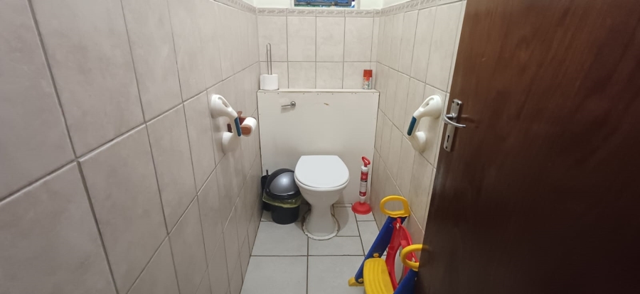 4 Bedroom Property for Sale in Morelig Free State